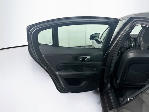 Used 2024 Volvo S60 B5 Core FWD image 27
