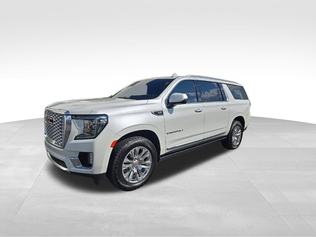 Used 2023 GMC Yukon XL Denali AWD/4WD image 1