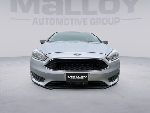 Used 2018 Ford Focus SE w/ Cold Weather Package image 8