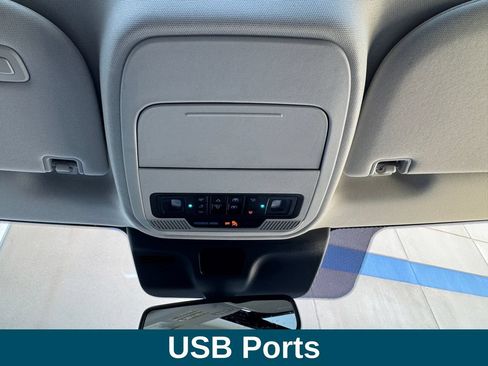 Used 2025 Ford Expedition Active AWD/4WD image 24
