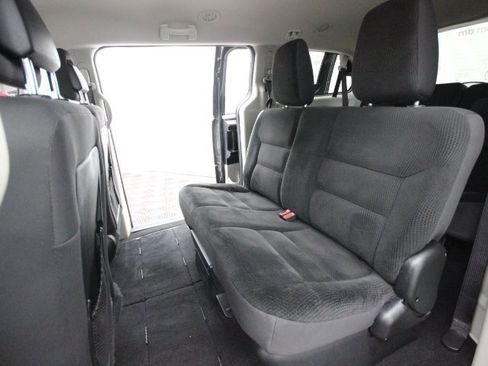 Used 2019 Dodge Grand Caravan SE w/ UConnect Hands-Free Group image 19