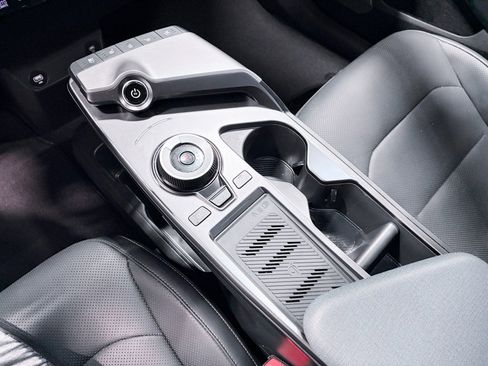 Used 2023 Kia EV6 Wind w/ Wind Technology Package image 18