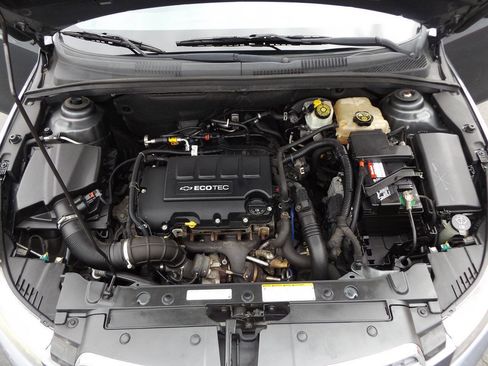 Used 2013 Chevrolet Cruze LT image 29
