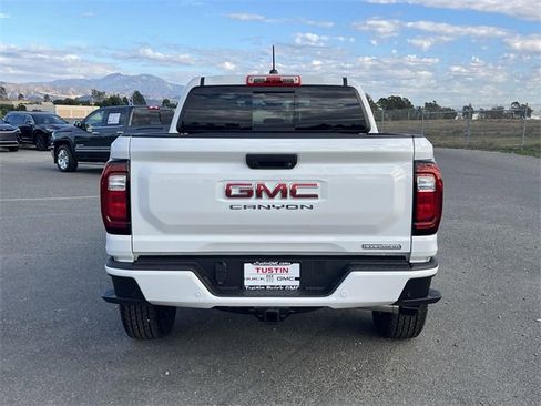 New 2026 GMC Canyon Elevation w/ Convenience Package image 4