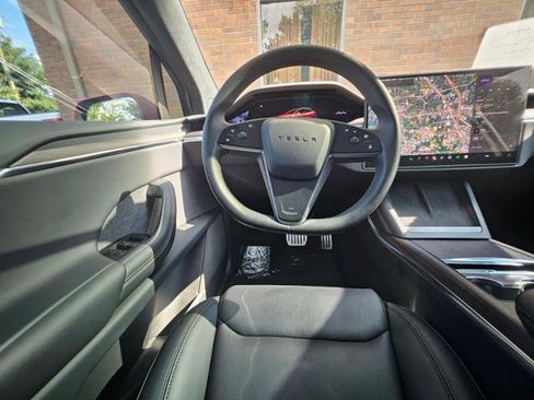 Used 2023 Tesla Model X AWD/4WD image 4