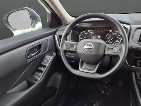 New 2026 Nissan Rogue S image 40