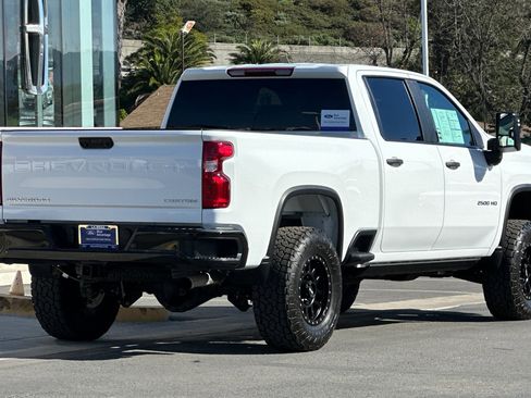 Used 2025 Chevrolet Silverado 2500 Custom w/ Custom Value Package image 3