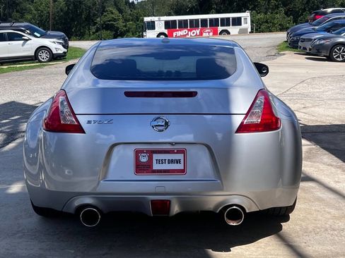 Used 2011 Nissan 370Z Touring image 9