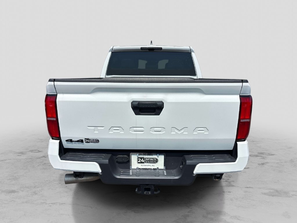 Used 2024 Toyota Tacoma TRD Off-Road AWD/4WD image 4