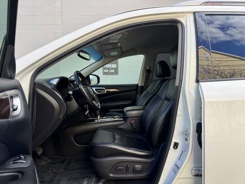 Used 2014 Nissan Pathfinder SL AWD/4WD image 12