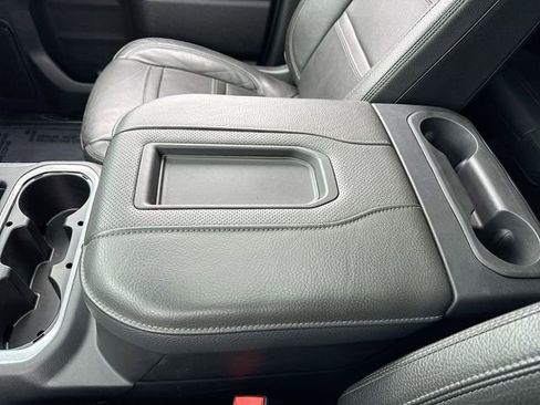 Used 2022 GMC Sierra 3500 Denali w/ Denali Ultimate Package image 21