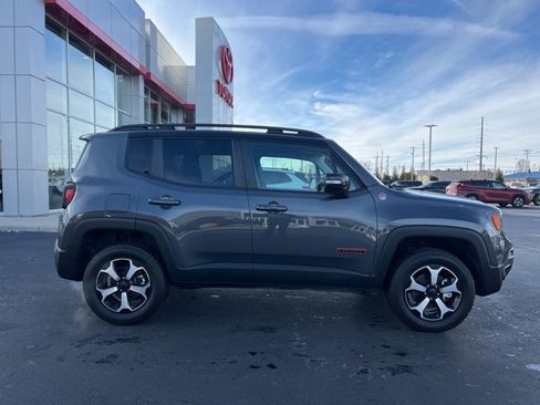 Used 2022 Jeep Renegade Trailhawk image 8