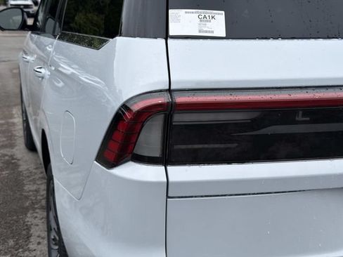 New 2026 Lincoln Navigator Black Label AWD/4WD image 11
