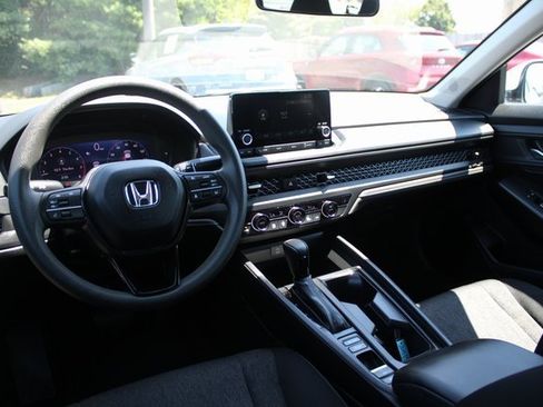 Used 2024 Honda Accord EX image 6