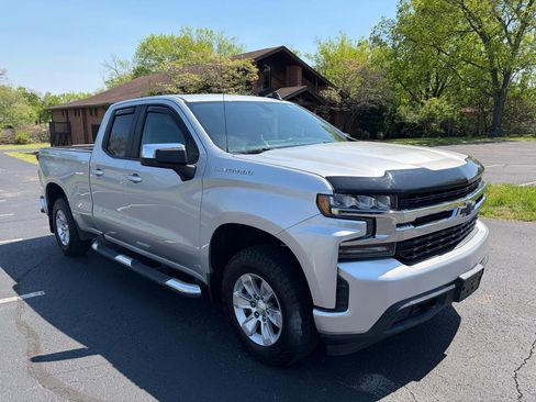 Used 2019 Chevrolet Silverado 1500 LT w/ All-Star Edition image 3