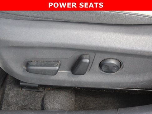 Used 2022 Hyundai Ioniq Limited FWD image 15