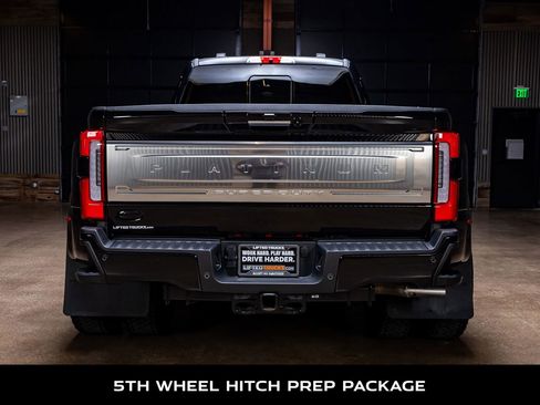 Used 2024 Ford F350 Platinum image 7