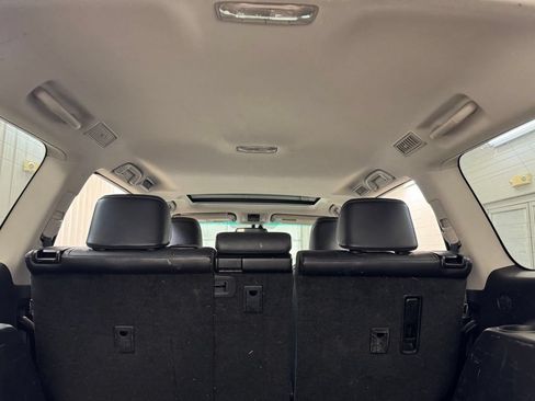 Used 2017 Lexus GX 460 Premium w/ Premium Package AWD/4WD image 26