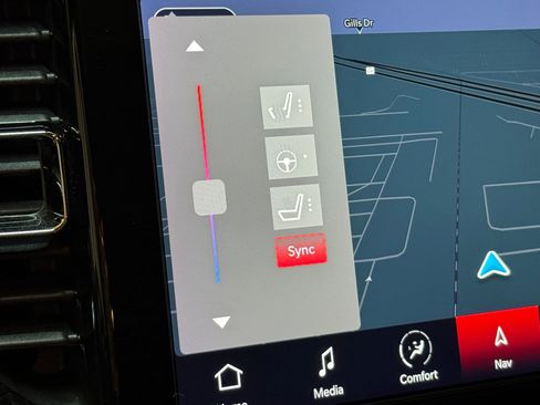 Used 2023 Dodge Durango GT image 27