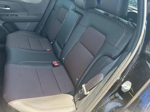 New 2025 Nissan Kicks SR image 13