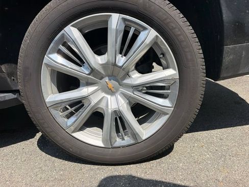 Used 2021 Chevrolet Tahoe High Country AWD/4WD image 12