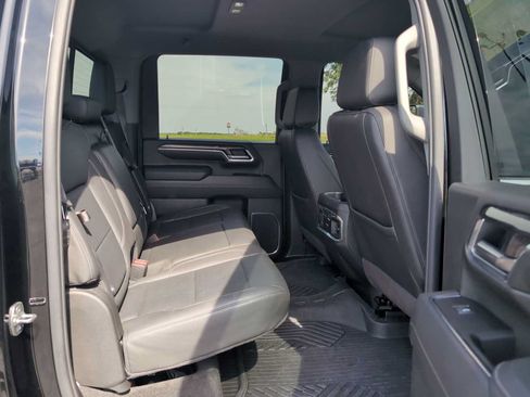 Used 2025 Chevrolet Silverado 2500 LTZ w/ LTZ Premium Package AWD/4WD image 27