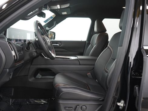 Certified 2025 Nissan Armada SL w/ Captain's Chari Seat Package AWD/4WD image 26