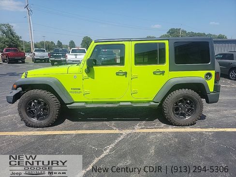Used 2013 Jeep Wrangler Unlimited Sport AWD/4WD image 2