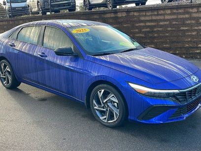 Certified 2025 Hyundai Elantra SEL