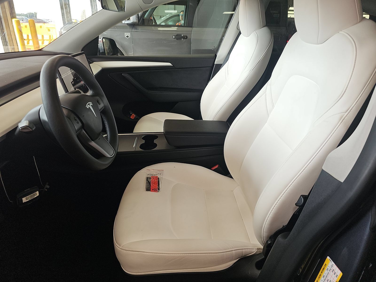 Used 2023 Tesla Model Y Long Range AWD/4WD image 6