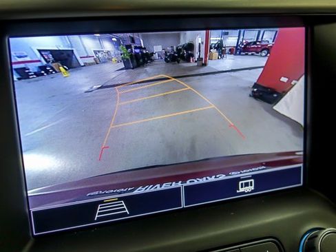 Used 2023 GMC Acadia SLE w/ Driver Convenience Package image 19