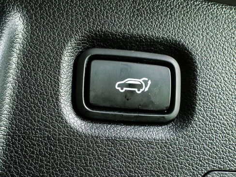 Used 2023 Hyundai Santa Fe SEL FWD image 33