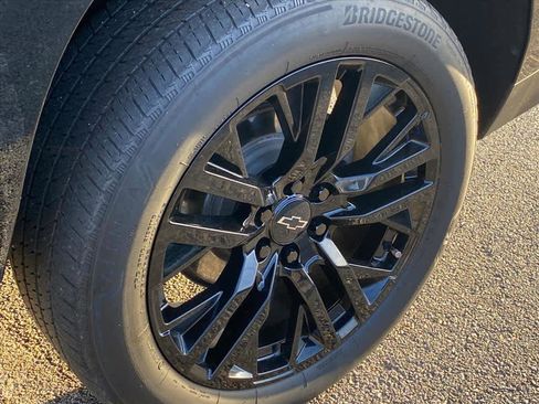 Used 2022 Chevrolet Suburban High Country image 27