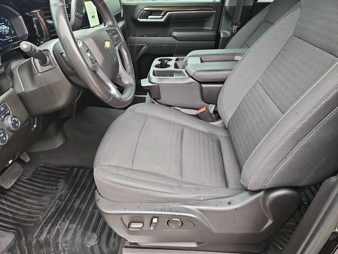 Used 2022 Chevrolet Silverado 1500 LT w/ Z71 Off-Road Package AWD/4WD image 14