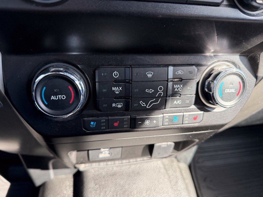 Used 2021 Ford F350 Lariat AWD/4WD image 14