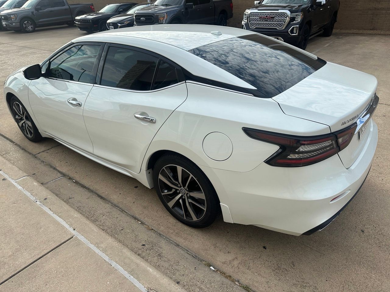 Used 2019 Nissan Maxima 3.5 SV w/ Floor Mat Group FWD image 7