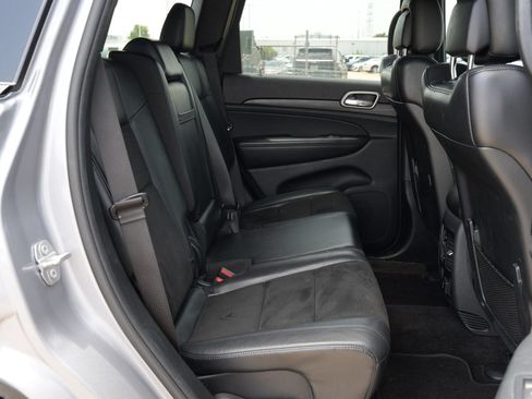 Used 2019 Jeep Grand Cherokee Altitude RWD image 22