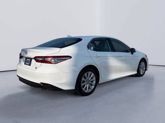 Used 2020 Toyota Camry LE AWD/4WD video 3