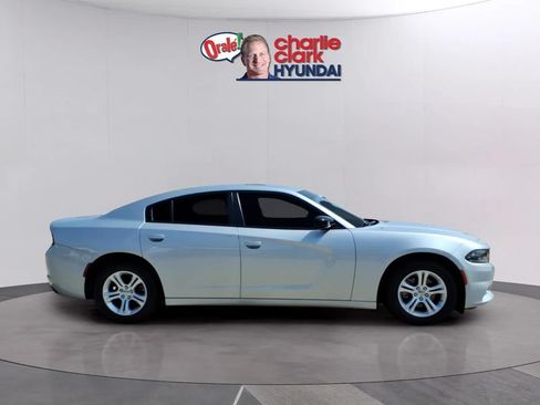 Used 2023 Dodge Charger SXT RWD image 6