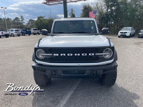 Used 2024 Ford Bronco Wildtrak image 2