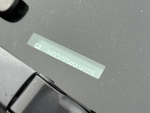 Used 2019 Honda Accord EX-L image 7