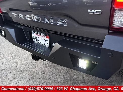 Used 2017 Toyota Tacoma TRD Off-Road w/ Tow Package (A/T) AWD/4WD image 29