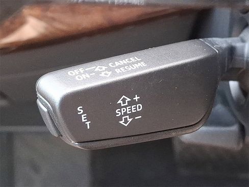 Used 2018 Audi A4 2.0T Premium Plus w/ Premium Plus Package image 14