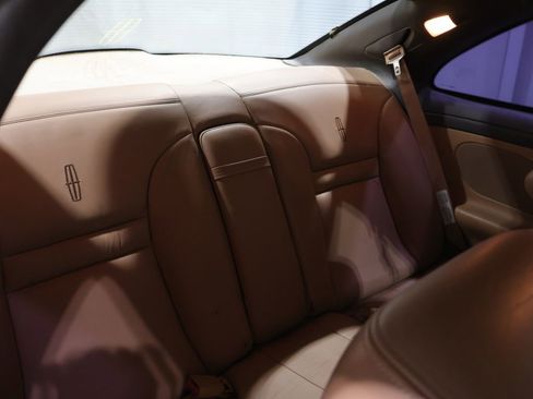 Used 1996 Lincoln Mark VIII RWD image 16