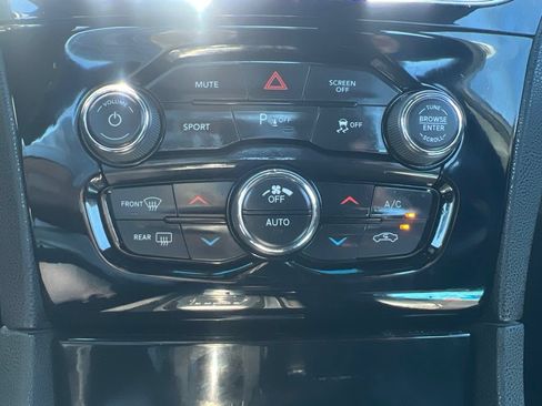 Used 2023 Chrysler 300 S RWD image 69
