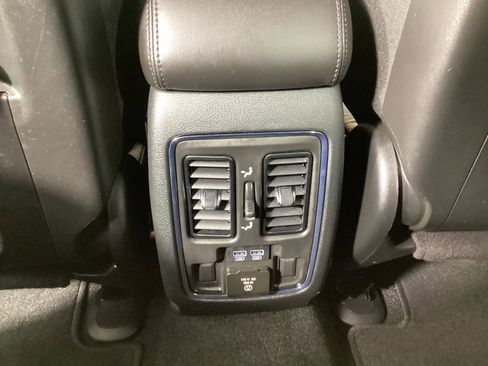 Used 2022 Jeep Grand Cherokee Limited image 16