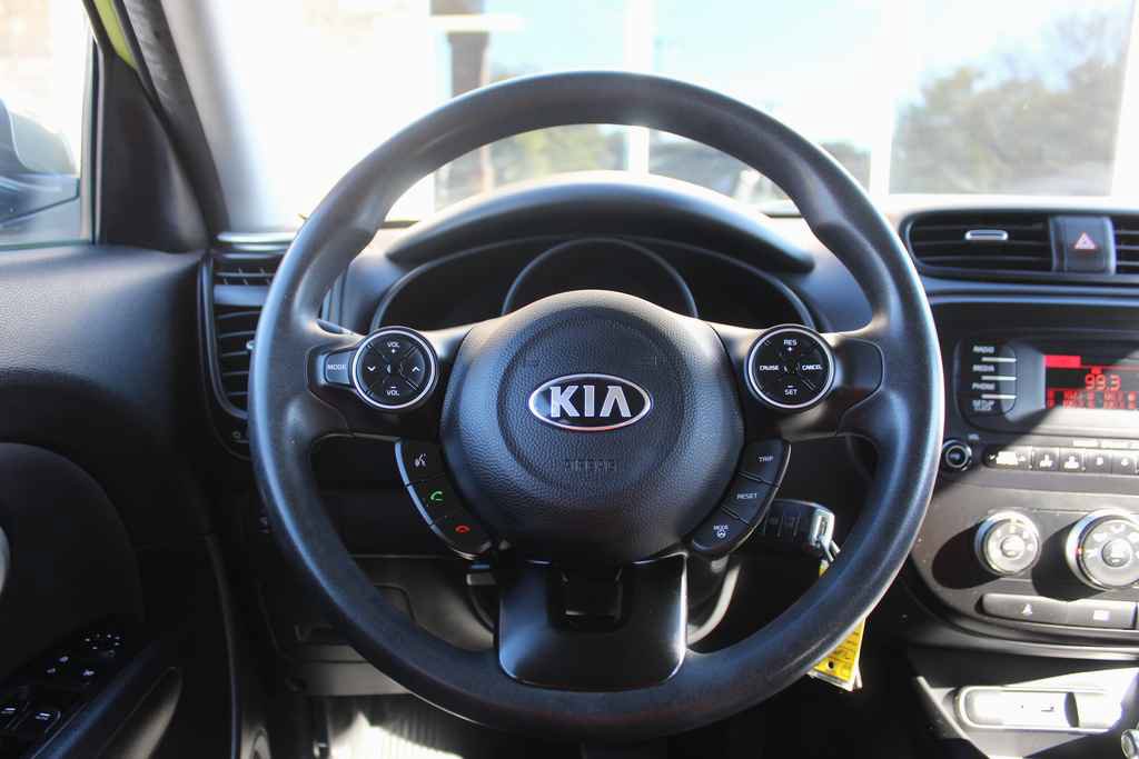 Used 2015 Kia Soul + FWD image 14