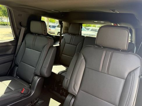 Used 2022 Chevrolet Tahoe RST w/ Sport Performance Package AWD/4WD image 26