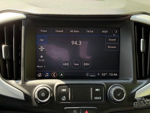 Used 2022 GMC Terrain SLT w/ Infotainment Package II AWD/4WD image 14