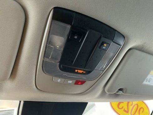 Used 2023 Kia Sportage EX image 18